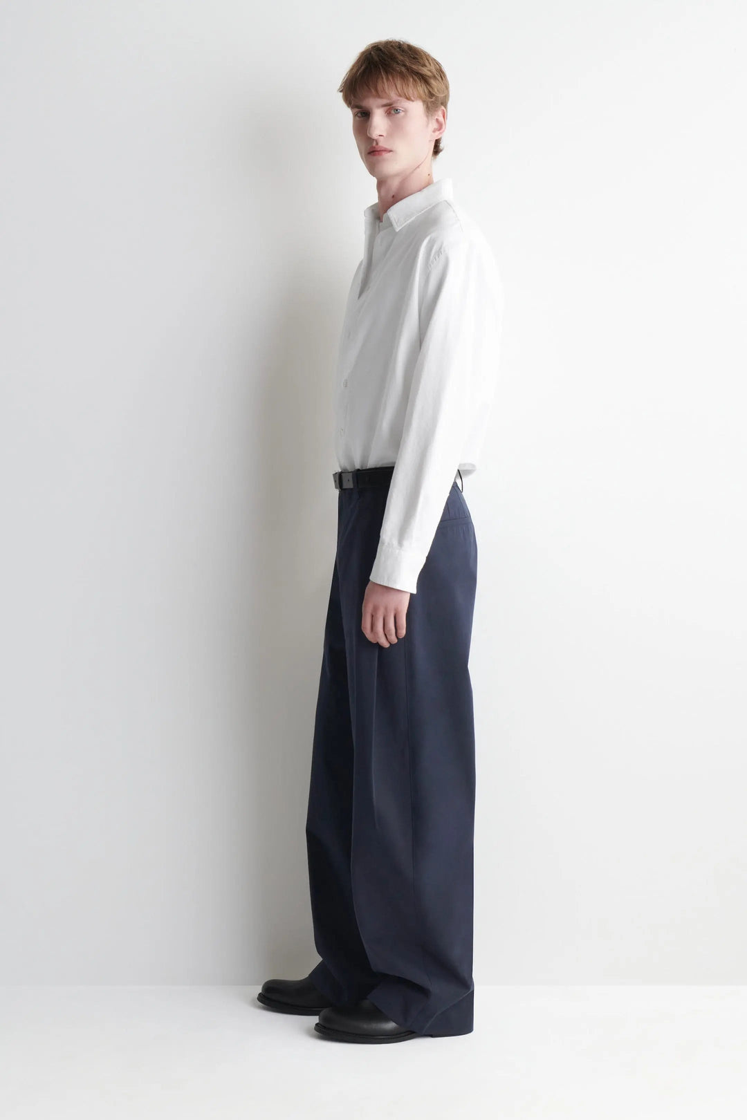 PLEATED COTTON RELAXED-FIT WIDE-LEG TROUSERS