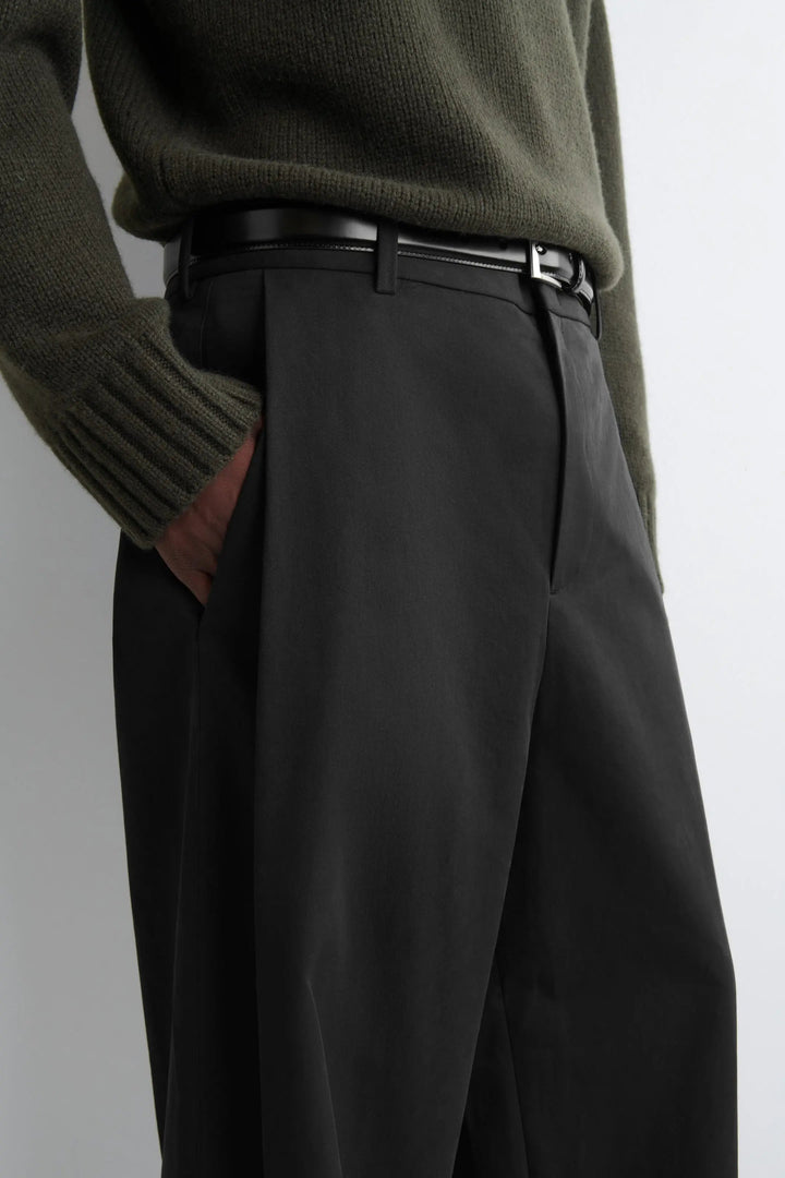 PLEATED COTTON RELAXED-FIT WIDE-LEG TROUSERS