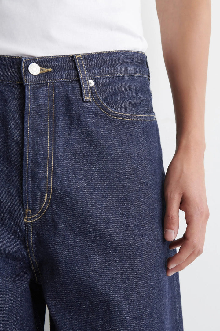 MALLOW RELAXED-FIT BARREL-LEG JEANS