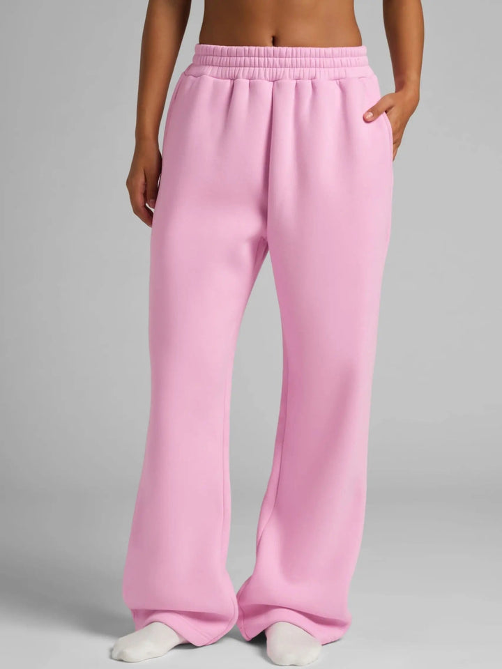 Signature Straight Leg Sweatpants