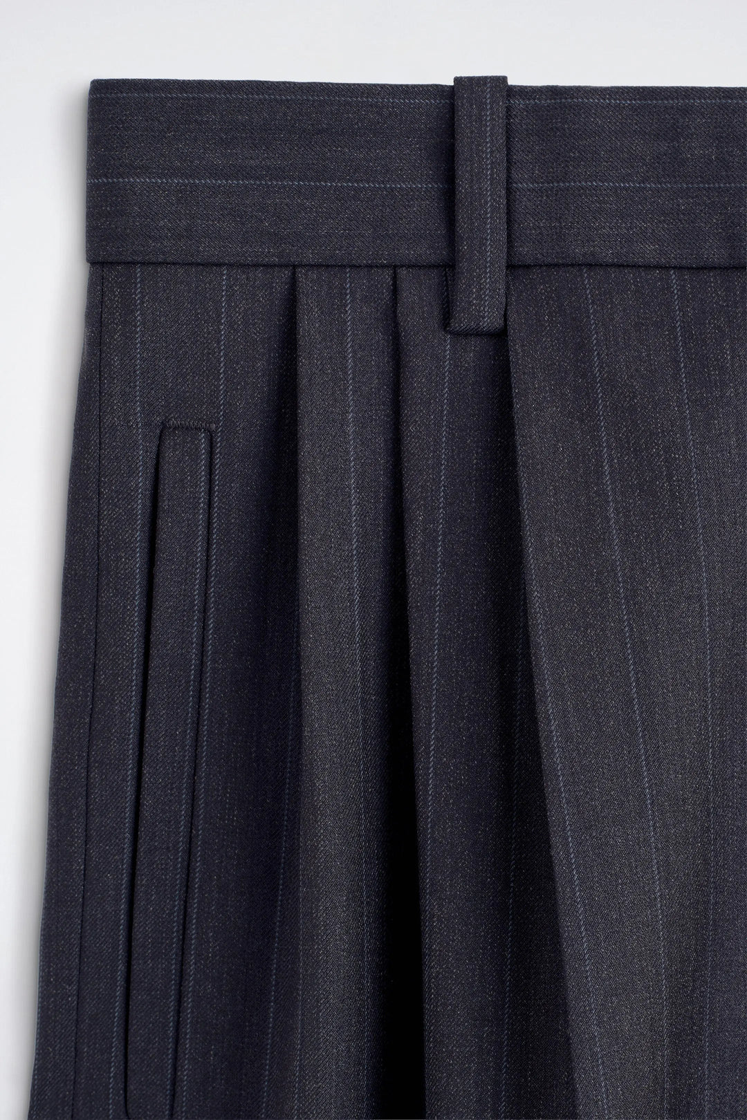 PLEATED RELAXED-FIT WIDE-LEG TROUSERS