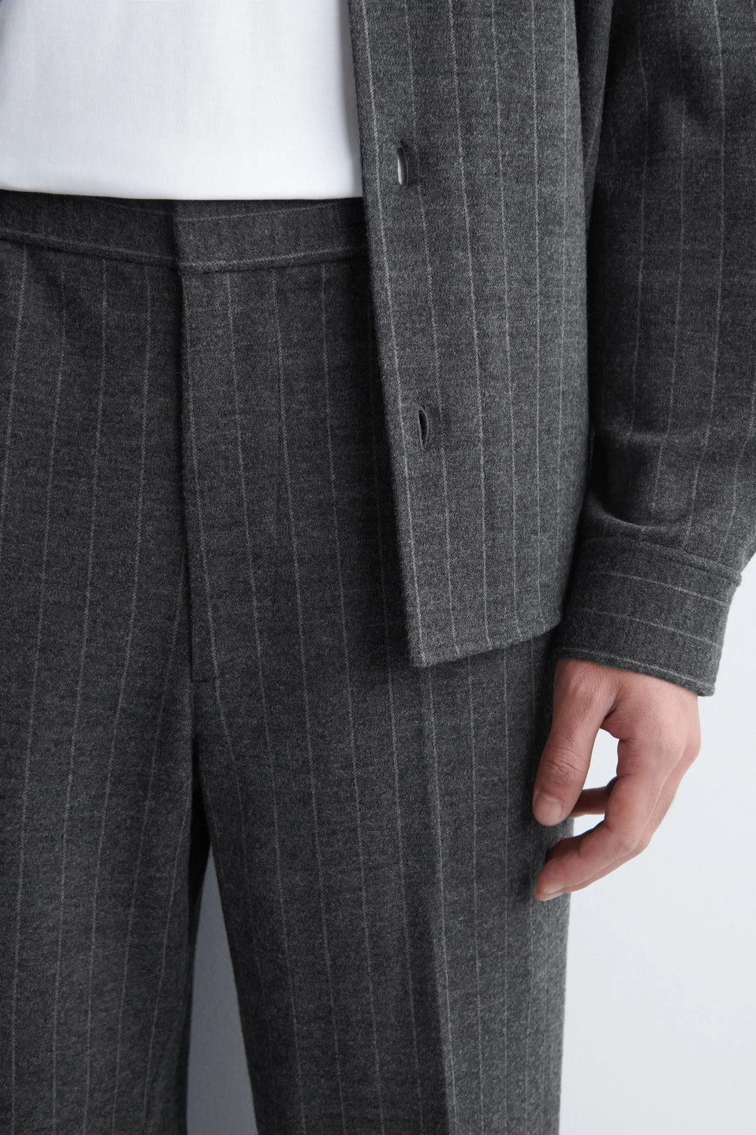 RELAXED ELASTICATED PINSTRIPED TROUSERS