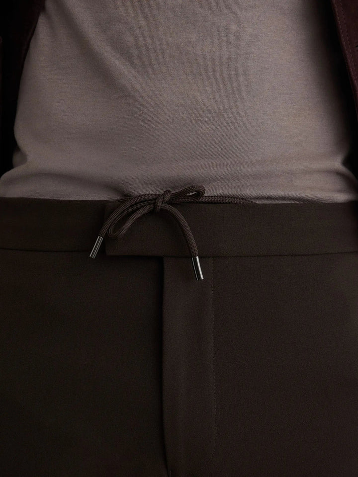 Relaxed Fit Stretch Drawstring Trousers in Brown