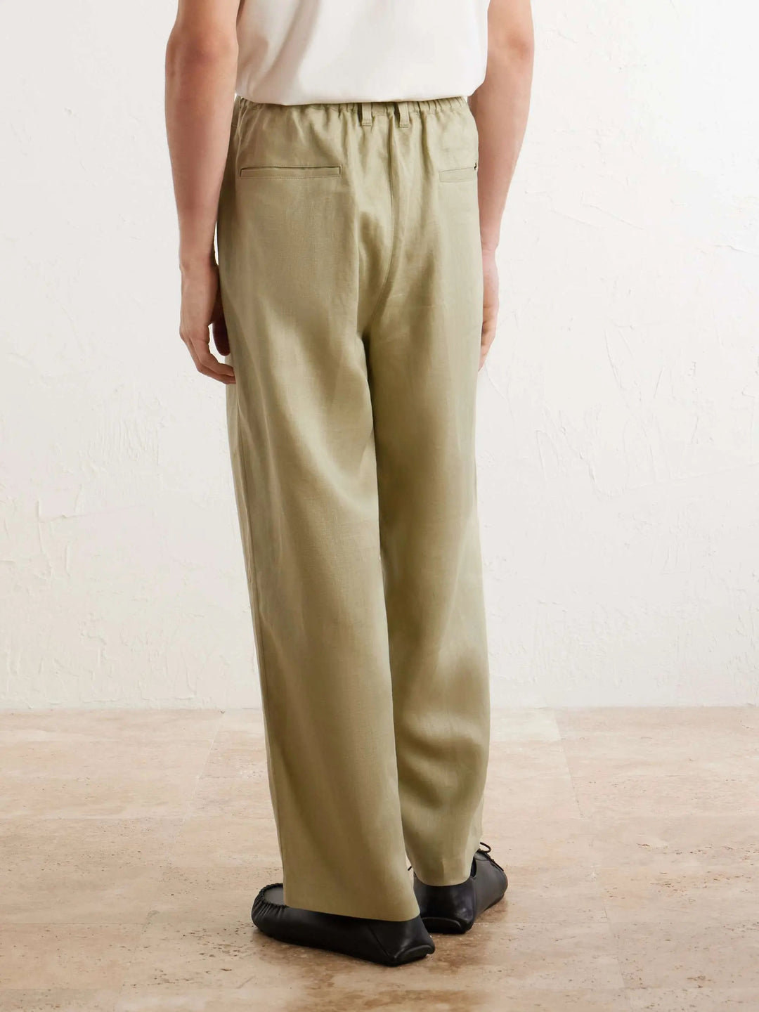 Wide-Leg Pleated Linen Trousers